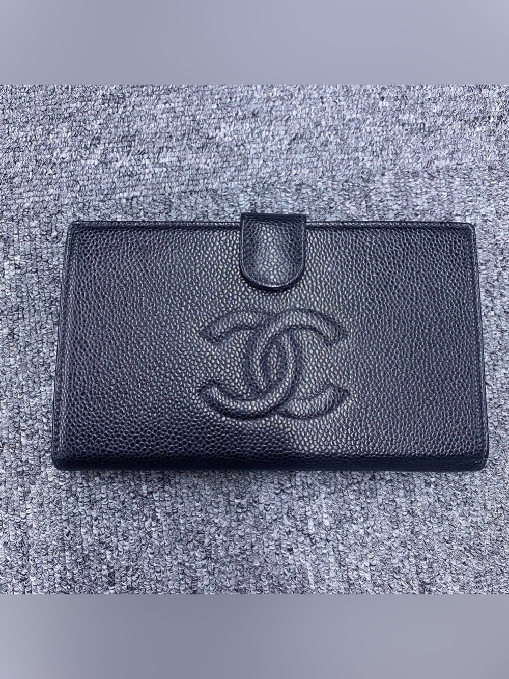 Chanel Black Caviar Leather Bifold Wallet Excellent Condition With Box and Card